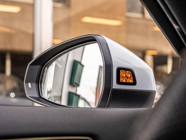 Audi A3 SPORTBACK 35 TFSI CoD S-Line ORG NL PANO VIRTUAL DASH ELEK STOEL BLACK OPTIC