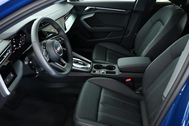 Audi A3 SPORTBACK 35 TFSI S-Line / LED / ACC / CarPlay / Camera / Navi