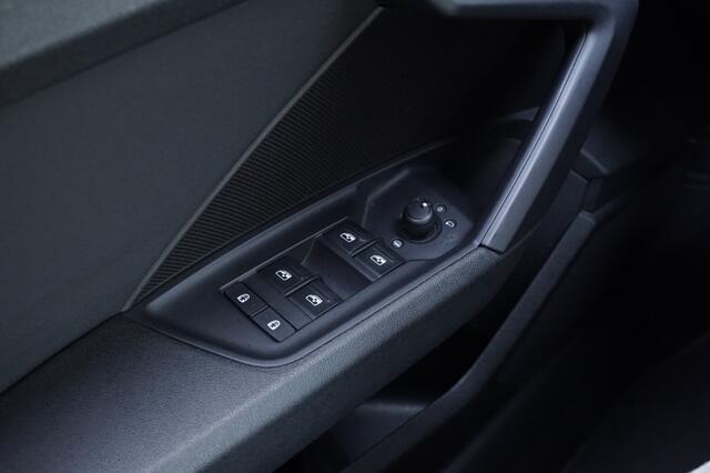 Audi A3 SPORTBACK 30 TFSI Pro Line | Adaptieve cruise | Lane assist | Keyless | St