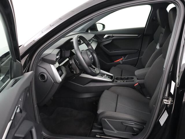 Audi A3 SPORTBACK 30 TFSI Advanced edition | Sportstoelen | Carplay | Virtual Cockpit | Audi Sound | Navigatie | Full LED | Parkeerhulp | Climate control | Bluetooth | Cruise control | DAB