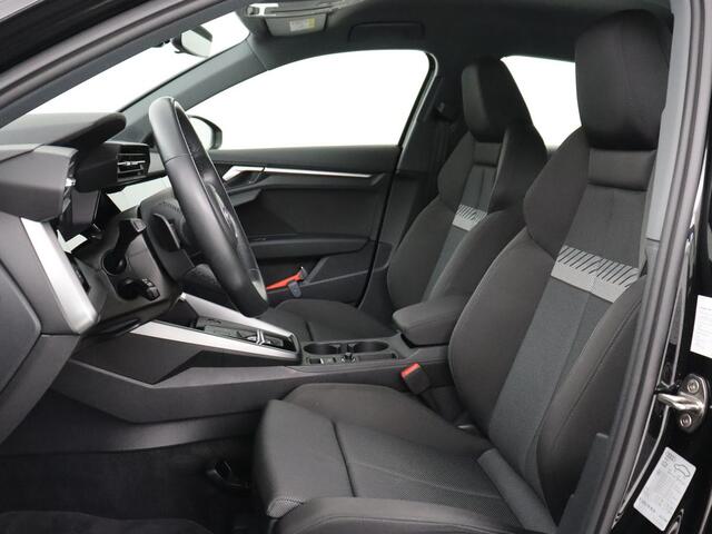 Audi A3 SPORTBACK 30 TFSI Advanced edition | Sportstoelen | Carplay | Virtual Cockpit | Audi Sound | Navigatie | Full LED | Parkeerhulp | Climate control | Bluetooth | Cruise control | DAB
