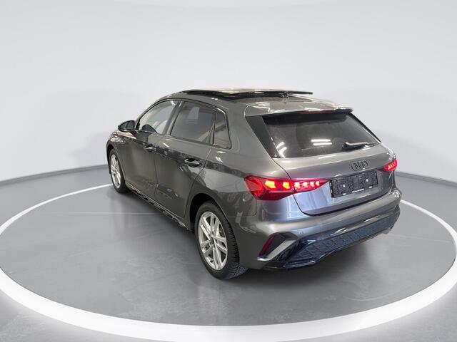 Audi A3 SPORTBACK 40 TFSIe 204pk S-tronic S edition · Camera · Panoramadak · Elek. Voorstoelen · Elek. Achterklep · Apple/Android Car Play · 17'' Inch · Garantie t/m 01-06-2030 of 100.000km