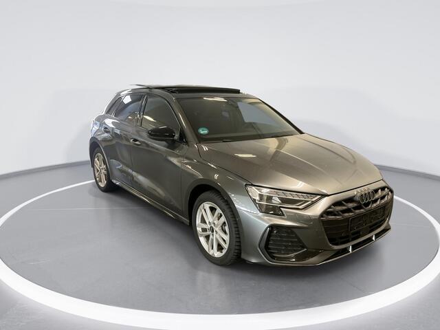 Audi A3 SPORTBACK 40 TFSIe 204pk S-tronic S edition · Camera · Panoramadak · Elek. Voorstoelen · Elek. Achterklep · Apple/Android Car Play · 17'' Inch · Garantie t/m 01-06-2030 of 100.000km