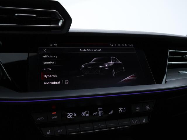 Audi A3 SPORTBACK 45 TFSIe 272pk S-tronic S edition Competition · Panoramadak · Camera · Elek. Bestuurdersstoel · Leder Interieur · Apple/Android Car Play · 18'' Inch · Garantie t/m 26-09-2030 of 100.000km