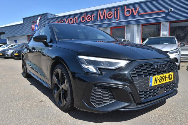 Audi A3 SPORTBACK 35 TFSI edition one , VIRTUAL COCKPIT , NAVI ,CLIMATR , CR CONTR , V STOEL VERW ,