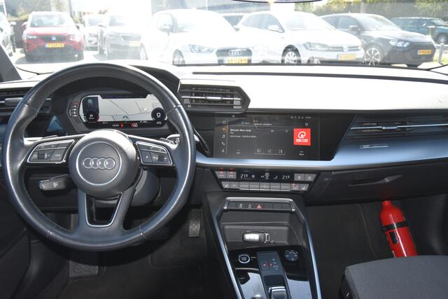 Audi A3 SPORTBACK 35 TFSI edition one , VIRTUAL COCKPIT , NAVI ,CLIMATR , CR CONTR , V STOEL VERW ,