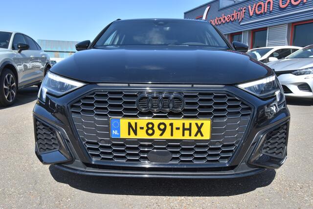 Audi A3 SPORTBACK 35 TFSI edition one , VIRTUAL COCKPIT , NAVI ,CLIMATR , CR CONTR , V STOEL VERW ,