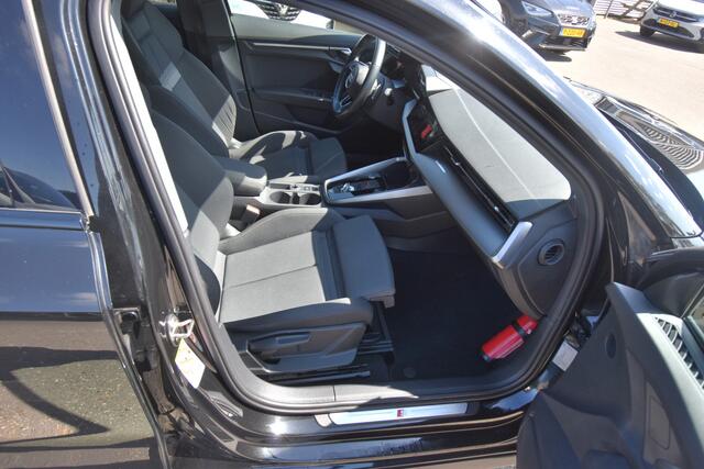 Audi A3 SPORTBACK 35 TFSI edition one , VIRTUAL COCKPIT , NAVI ,CLIMATR , CR CONTR , V STOEL VERW ,