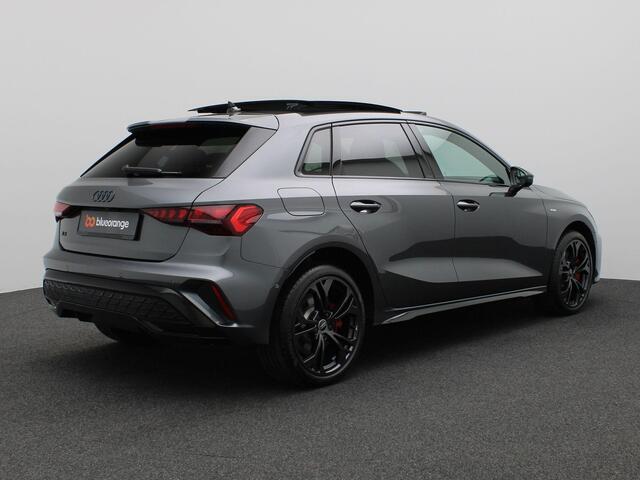 Audi A3 SPORTBACK 45 TFSI e S edition Competition 272PK S-Tronic Pano-Schuifdak, Leder, Led matrix, memorystoel, adaptive cruise, keyless, achteruitrijcamera, stoelverwarming voor, 18" lichtmetaal