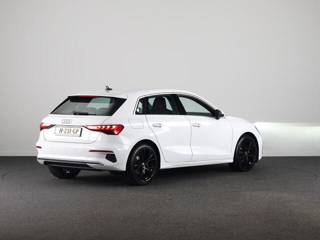 Audi A3 SPORTBACK 35 TFSI Advanced edition 150 pk | Navigatie | Parkeersensoren achter | Adaptieve cruise control | Matrix LED koplampen | Apple Carplay/Android Auto |