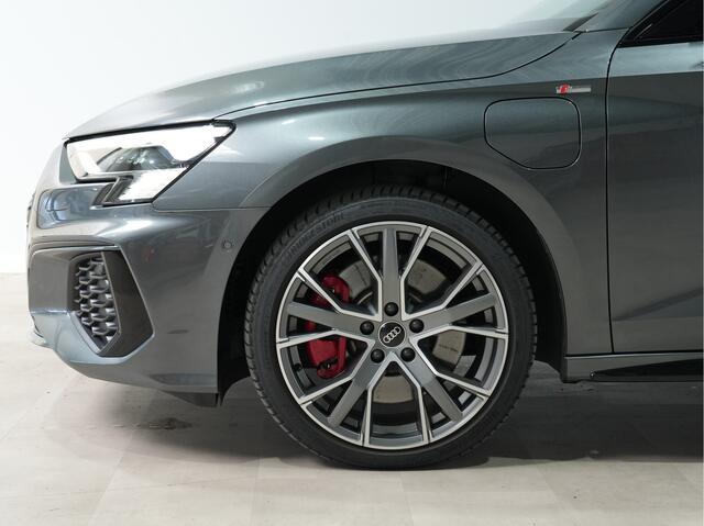 Audi A3 SPORTBACK 45 TFSI e S edition Competition Panorama Virtual Cockpit Camera LED B&O