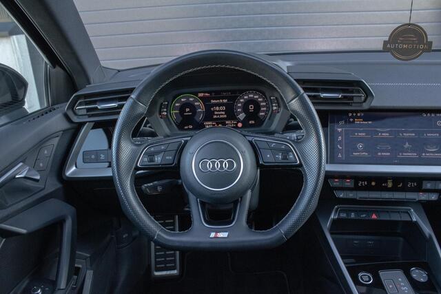 Audi A3 SPORTBACK 45 TFSIe Competition Sline PANO S3 CAMERA