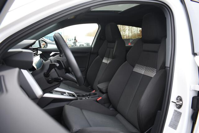 Audi A3 SPORTBACK 35 TFSI 150pk Pano El-Klep Keyless Optic-black Carplay