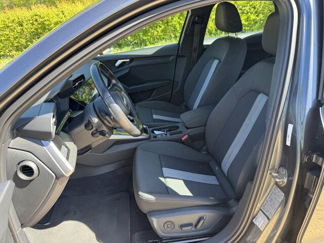 Audi A3 SPORTBACK 35 TDI 150pk S edition *NAVI/CAMERA