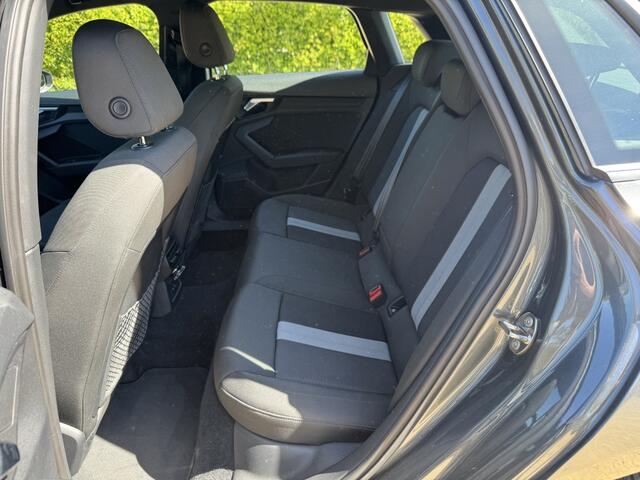 Audi A3 SPORTBACK 35 TDI 150pk S edition *NAVI/CAMERA
