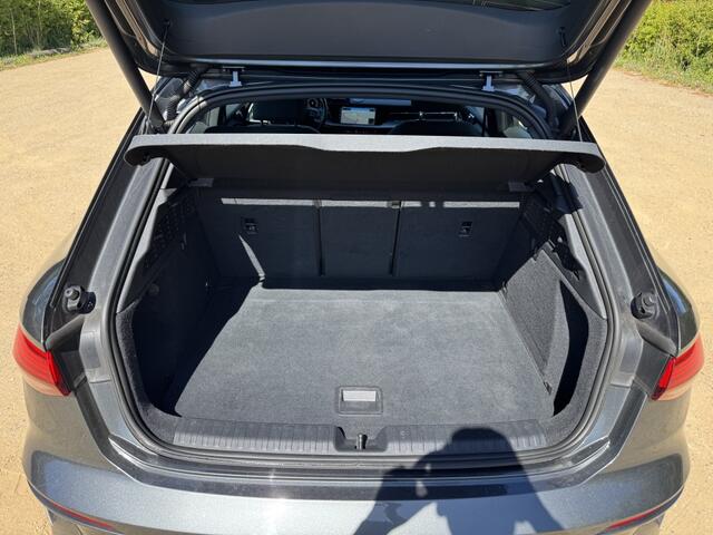 Audi A3 SPORTBACK 35 TDI 150pk S edition *NAVI/CAMERA