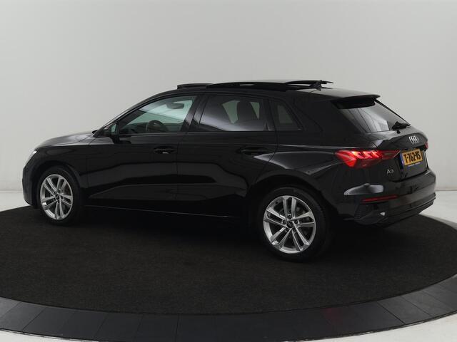 Audi A3 SPORTBACK 30 TFSI Advanced edition | Panoramadak | Stoelverwarming | Camera | Carplay | Sportstoelen | Navigatie | Full LED | Virtual Cockpit | Getint glas | Climate control | Parkeerhulp | Cruise control