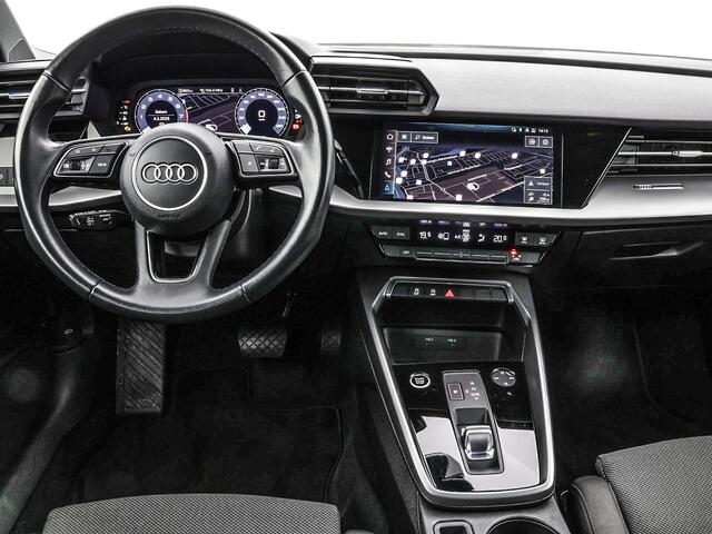 Audi A3 SPORTBACK 30 TFSI 110pk S-tronic Advanced edition · Apple/Android Car Play · Navigatie · P-Sensoren · Cruise Control · 17'' Inch ·
