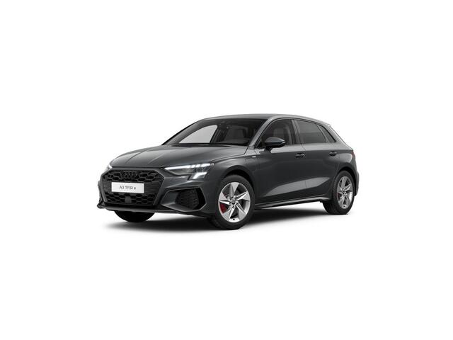 Audi A3 SPORTBACK 45 TFSI e S edition Competition | 245 PK | SoH 91% | Adaptive cruise control | Stoelverwarming | Navigatiesysteem |