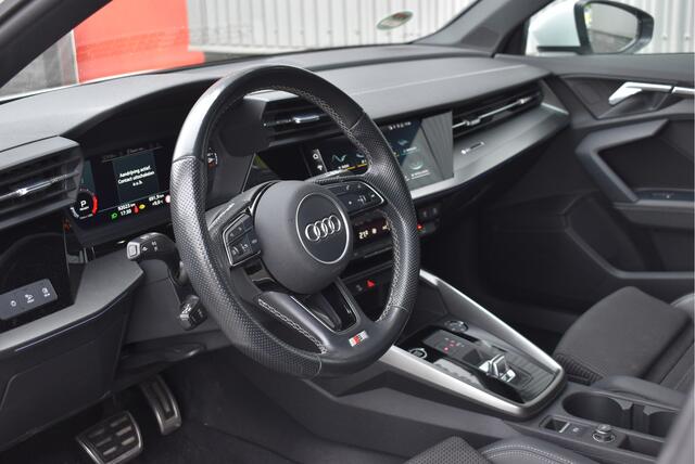 Audi A3 SPORTBACK 30 TFSI S-line edition Virtual cockpit, 19 inch, Dynamic LED, Carplay