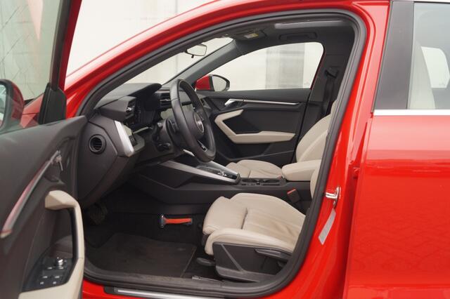 Audi A3 SPORTBACK 40 TFSIe PHEV Business Edition -PANO-LEER-ECC-