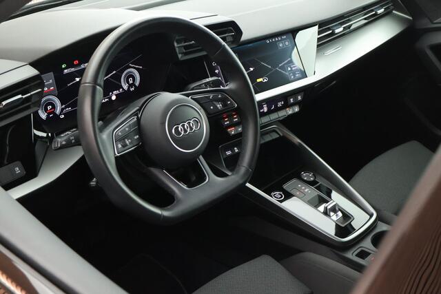 Audi A3 SPORTBACK 45 TFSI e 245pk S edition Elek Stoelen + Massage Camera ACC Stoelverwarming Virtual Cockpit Stoelverwarming Navigatie S-Line