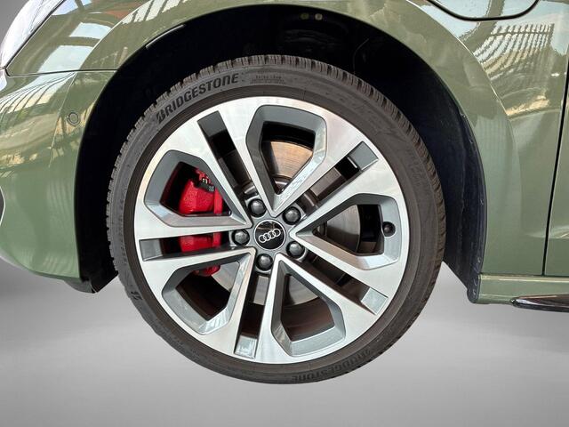 Audi A3 SPORTBACK 45 TFSIe 272pk S-tronic S edition Competition · Panoramadak · Camera · Sonos Audio · Carbon Exterieur · Leder Interieur · Apple/Android Car Play · 18'' Inch · Garantie t/m 10-08-2030 of 100.000km