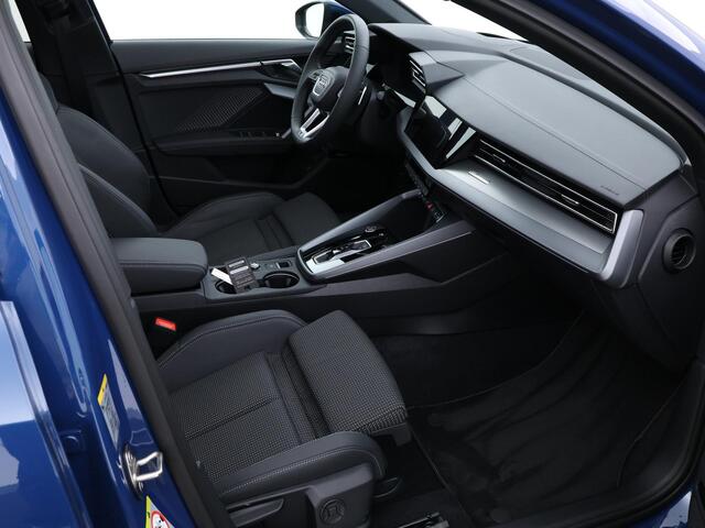 Audi A3 SPORTBACK 40 TFSI 204pk S edition · Panoramadak · Camera · Sonos Audio · Elek. Achterklep · Dodehoek Detectie · 18'' Inch · Garantie t/m 24-08-2030 of 100.000km
