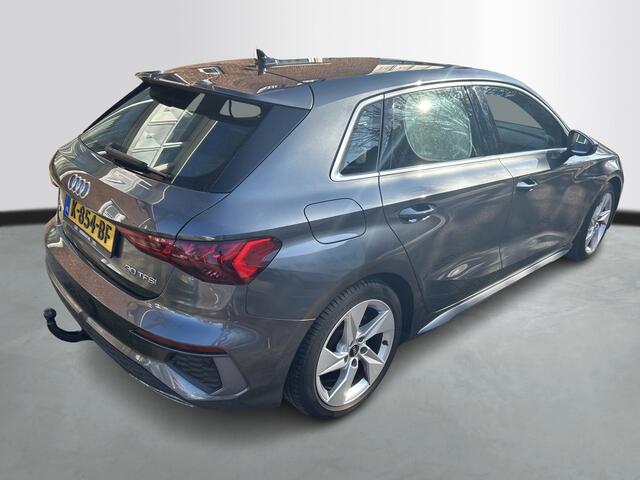 Audi A3 SPORTBACK 30 TFSI 110Pk S Edition / Trekhaak / Carplay