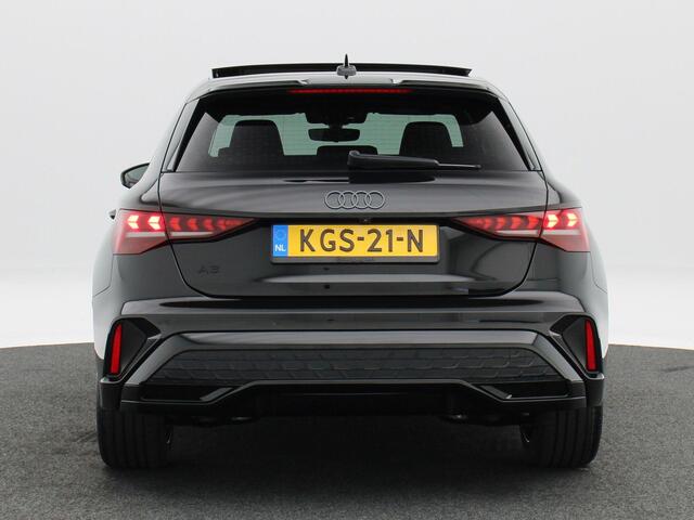 Audi A3 SPORTBACK 45 TFSI e | S edition Competition | 18 inch | Privacy glas | Panoramadak | Sonos 3D| Rode remzadels |