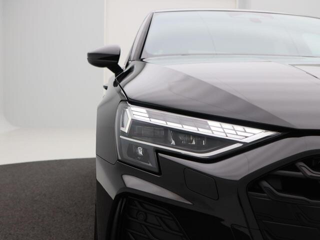 Audi A3 SPORTBACK 45 TFSI e | S edition Competition | 18 inch | Privacy glas | Panoramadak | Sonos 3D| Rode remzadels |