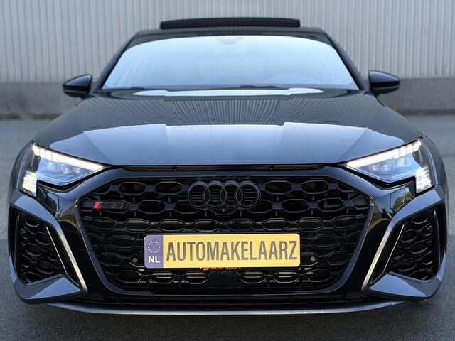 Audi A3 SPORTBACK 2.5 TFSI RS 3 quattro DYNAMIC CARBON PANO HuD