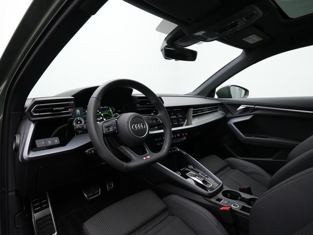 Audi A3 SPORTBACK 40 TFSI e 204 pk S edition / S-Line | Panoramadak | Achteruitrijcamera | Stoelverwarming | Adaptive Cruise | Navigatie