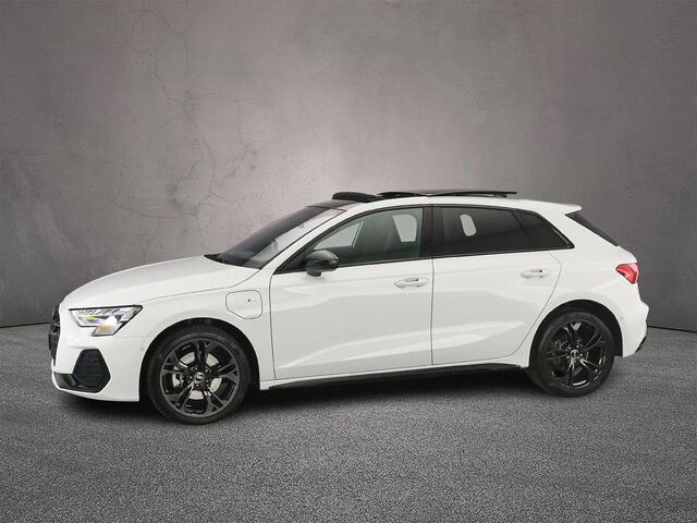 Audi A3 SPORTBACK 40 TFSI e S edition | Panorama Dak | Apple/Android Play | Adaptive Cruise | Camera | Head-up | Sonos Audio | Comfort-pakket plus | Assistentie Pakket | Navigatie-pakket |