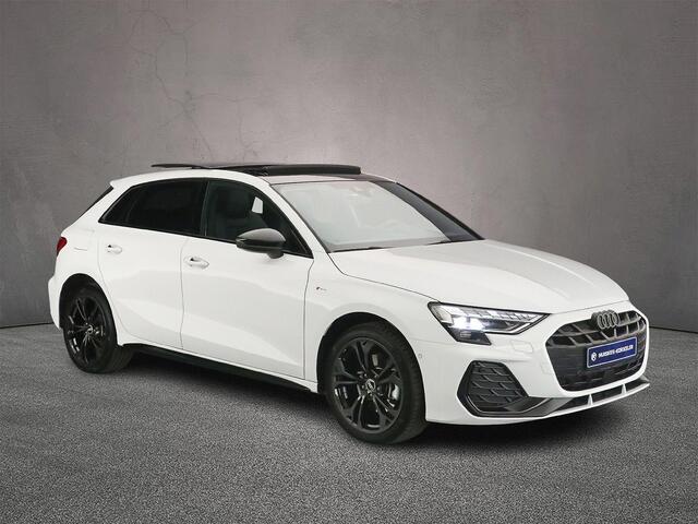 Audi A3 SPORTBACK 40 TFSI e S edition | Panorama Dak | Apple/Android Play | Adaptive Cruise | Camera | Head-up | Sonos Audio | Comfort-pakket plus | Assistentie Pakket | Navigatie-pakket |