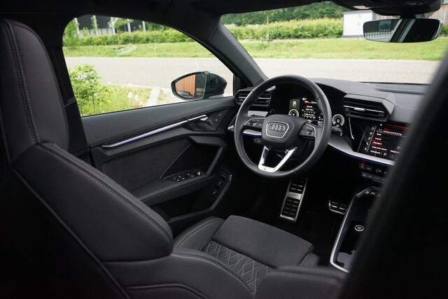 Audi A3 SPORTBACK 45 TFSI e S-line 245PK Panodak RS Stoelen Matrix B&O Massage VOL!