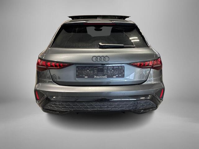 Audi A3 SPORTBACK 40 TFSI e S edition · Panoramadak · Camera · Sonos Sound · Dodehoeksensor · Head-Up Display · Keyless · Garantie t/m 08-07-2030 of 100.000km