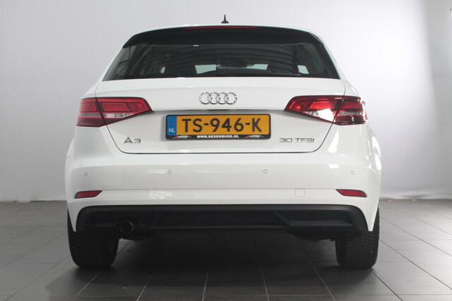 Audi A3 SPORTBACK 30 TFSI Pro Line - Navi / Bluetooth / Stuurbed.
