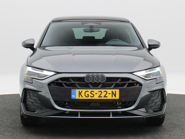 Audi A3 SPORTBACK 45 TFSI e | S edition Competition | | 18 inch velgen | Sonos 3d | Ambient lighting | Privacyglas Panoramadak |