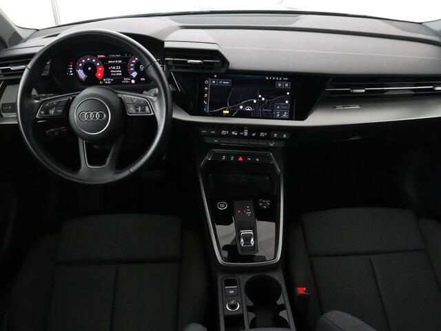 Audi A3 SPORTBACK 30 TFSI Advanced edition | Park Assist | Carplay | Virtual Cockpit | Sportstoelen | Navigatie | Climate control | Full LED | Cruise control | Bluetooth