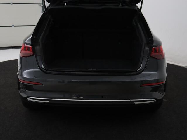 Audi A3 SPORTBACK 30 TFSI Advanced edition | Park Assist | Carplay | Virtual Cockpit | Sportstoelen | Navigatie | Climate control | Full LED | Cruise control | Bluetooth