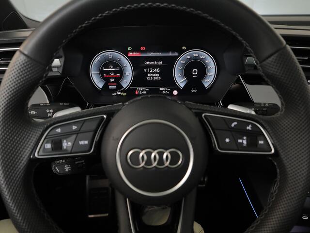 Audi A3 SPORTBACK 45 TFSI e S edition Competition 272 pk S-tronic | Verlengde garantie | Navigatie | Panoramadak | Parkeersensoren (Park assist) | Achteruitrijcamera | S-Line |