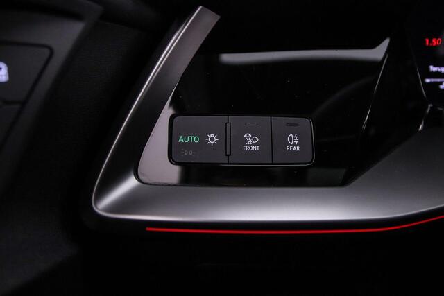 Audi A3 SPORTBACK 2.5 TFSI RS 3 quattro | Panorama Dak | Apple/Android Play | Adaptive Cruise | Camera | Carbon | Head-up | Matrix | Adaptief Demping Systeem | Sfeerverlichting | LED-lichtpakket |