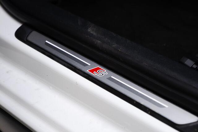 Audi A3 SPORTBACK 35 TFSI S edition | B&O | Trekhaak |