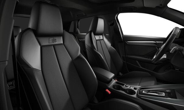 Audi A3 SPORTBACK 45 TFSI e S edition Competition | Panorama Dak | Apple/Android Play | Adaptieve Cruise | Camera | Matrix | Head-up | Comfort-pakket plus | Licht-pakket | Assistentie Pakket | Led-lichtpakket | Navigatie-pakket |