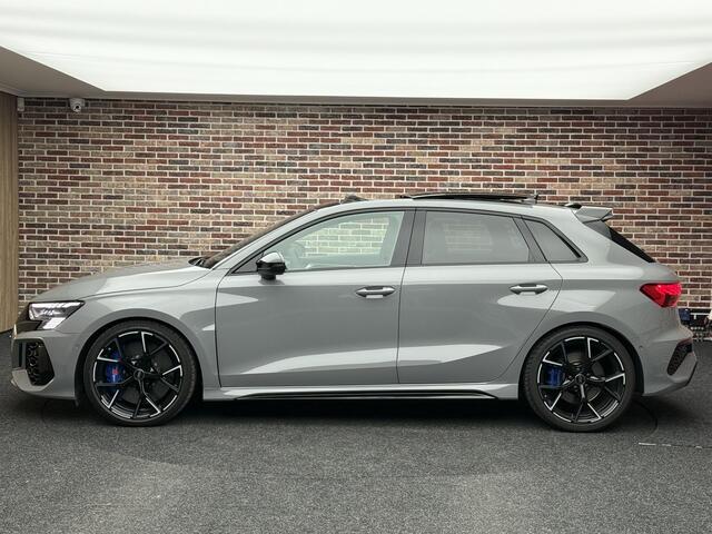 Audi A3 SPORTBACK 2.5 TFSI RS 3 quattro Keramisch Headup Panorama Nardo Memory