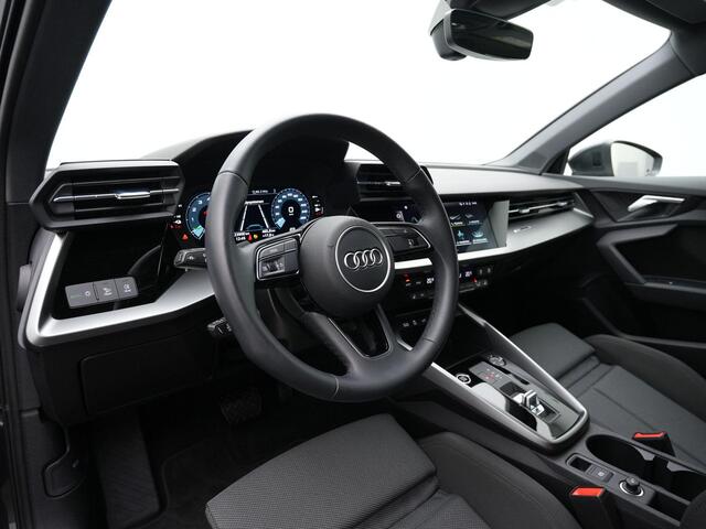 Audi A3 SPORTBACK 40 TFSI e 204 pk Advanced edition | Panoramadak | Achteruitrijcamera | Stuur-/stoelverwarming | Carplay | Cruise Control