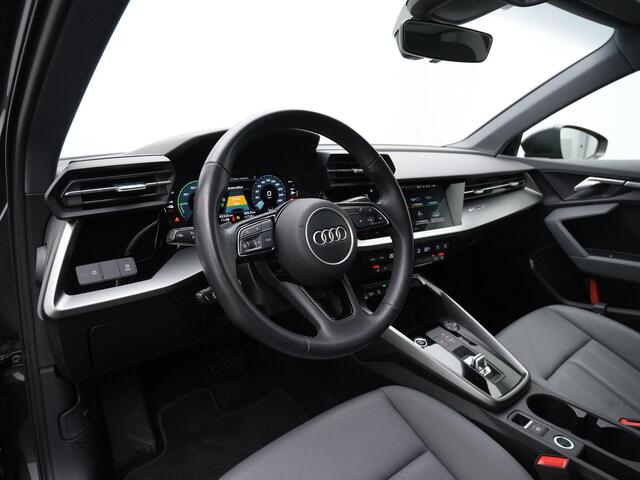Audi A3 SPORTBACK 40 TFSI e 204 pk Pro line | Panoramadak | Trekhaak | Leder | Bang & Olufsen | Stoelverwarming | Carplay