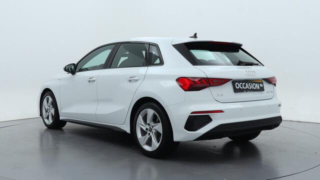 Audi A3 SPORTBACK 30 TFSI 110pk S Edition S-Tronic / Navigatie / Carplay / Climate control