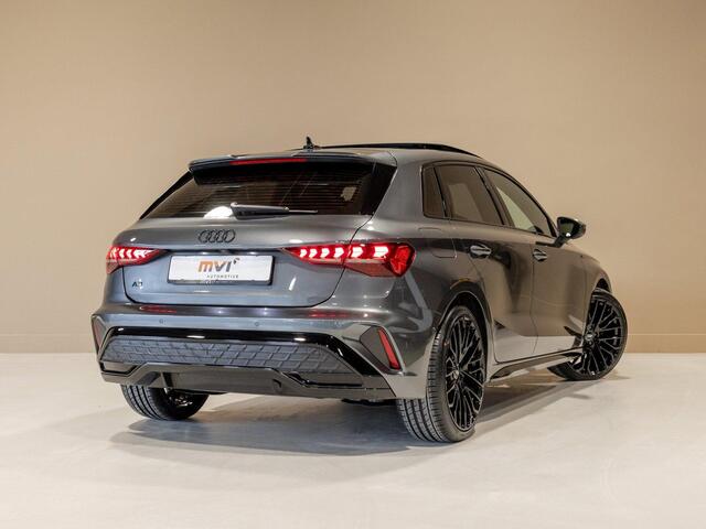 Audi A3 SPORTBACK 35 TFSI 2x S-Line edition / 150pk / Panorama dak / Sonos / Achteruitrij camera /